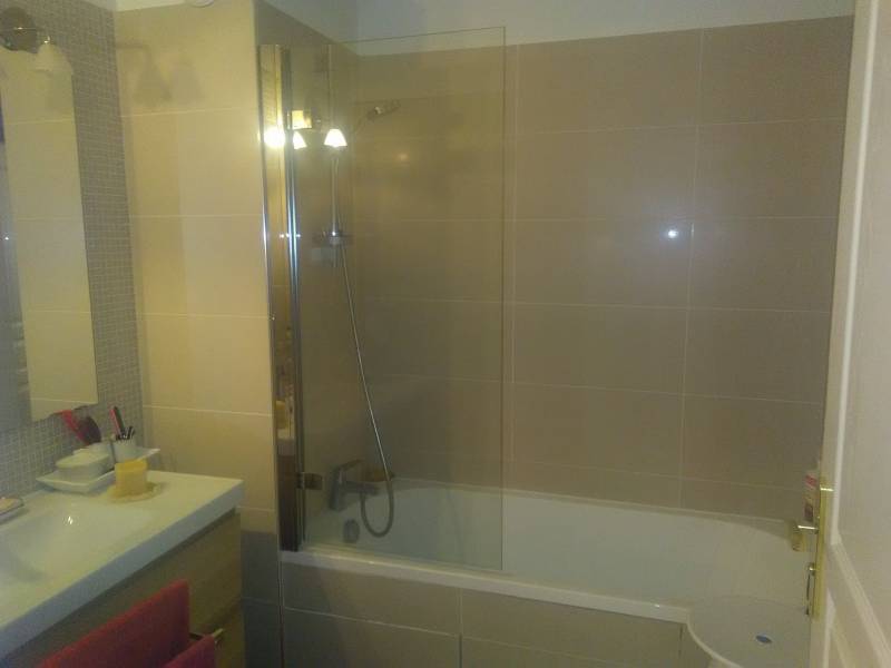 Baignoire inaccessible avant travaux Rognonas Avignon